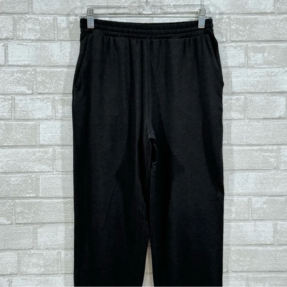 VUORI Boyfriend Women’s Sweatpant - Black Heather - Size - XS - Picture 2 of 8